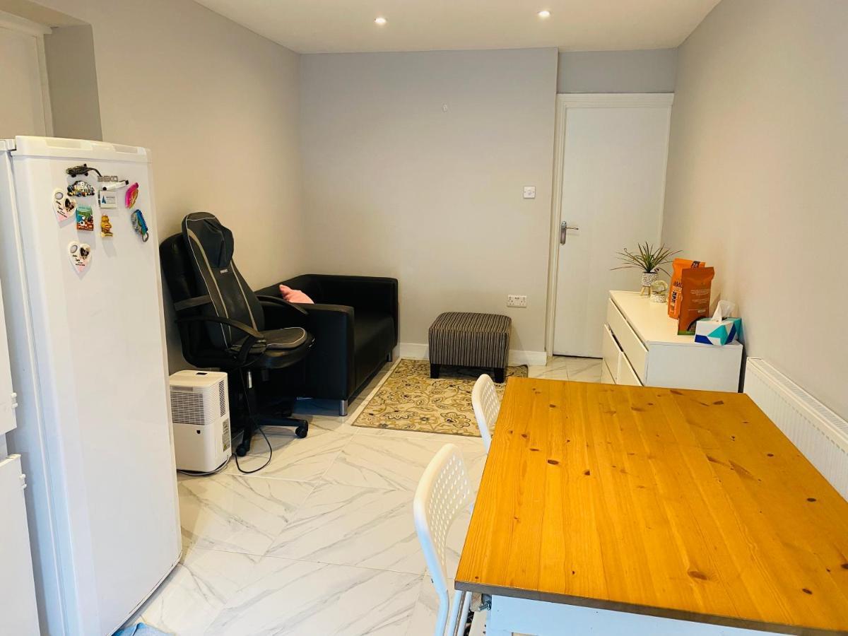 1 Studio Room Near Central London Exteriör bild